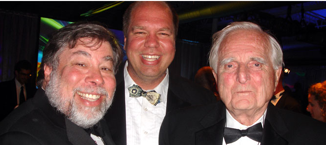 Bernt Wahl between Apple co-founder Steve Wozniak (left) and computing pioneer Douglas Engelbart (right)